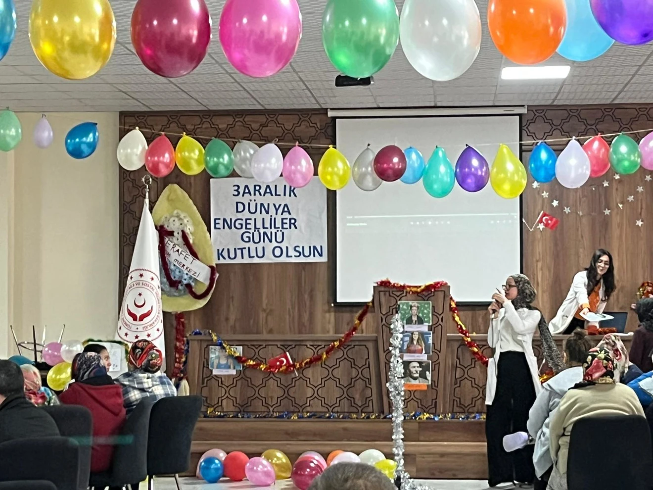 Selçuk Üniversitesi Bozkır MYO'dan 3 Aralık Farkındalığı: Kalpler Birleşti!